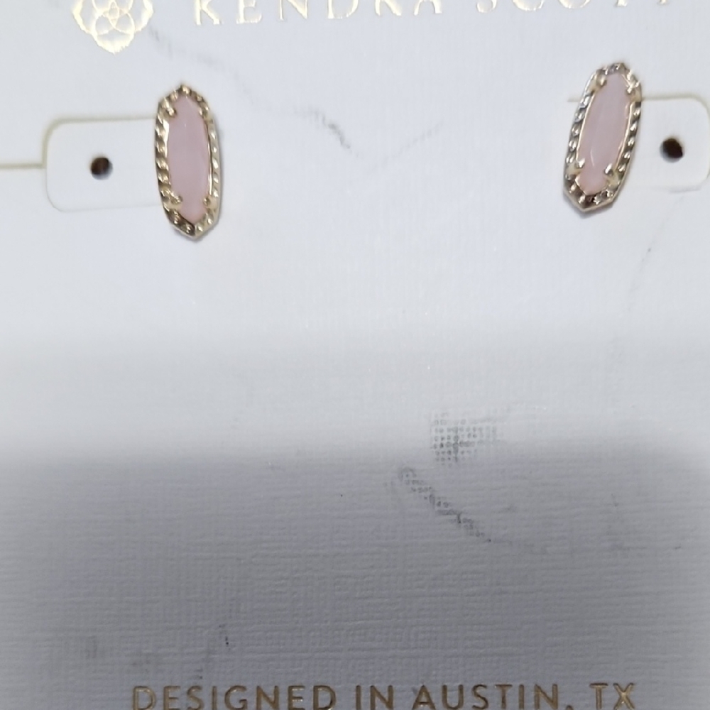 Kendra Scott Blush Pink Oval Earrings